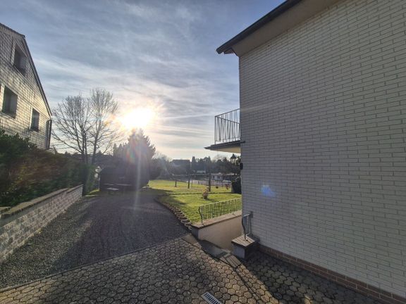 in ruhiger Einbahnstraße