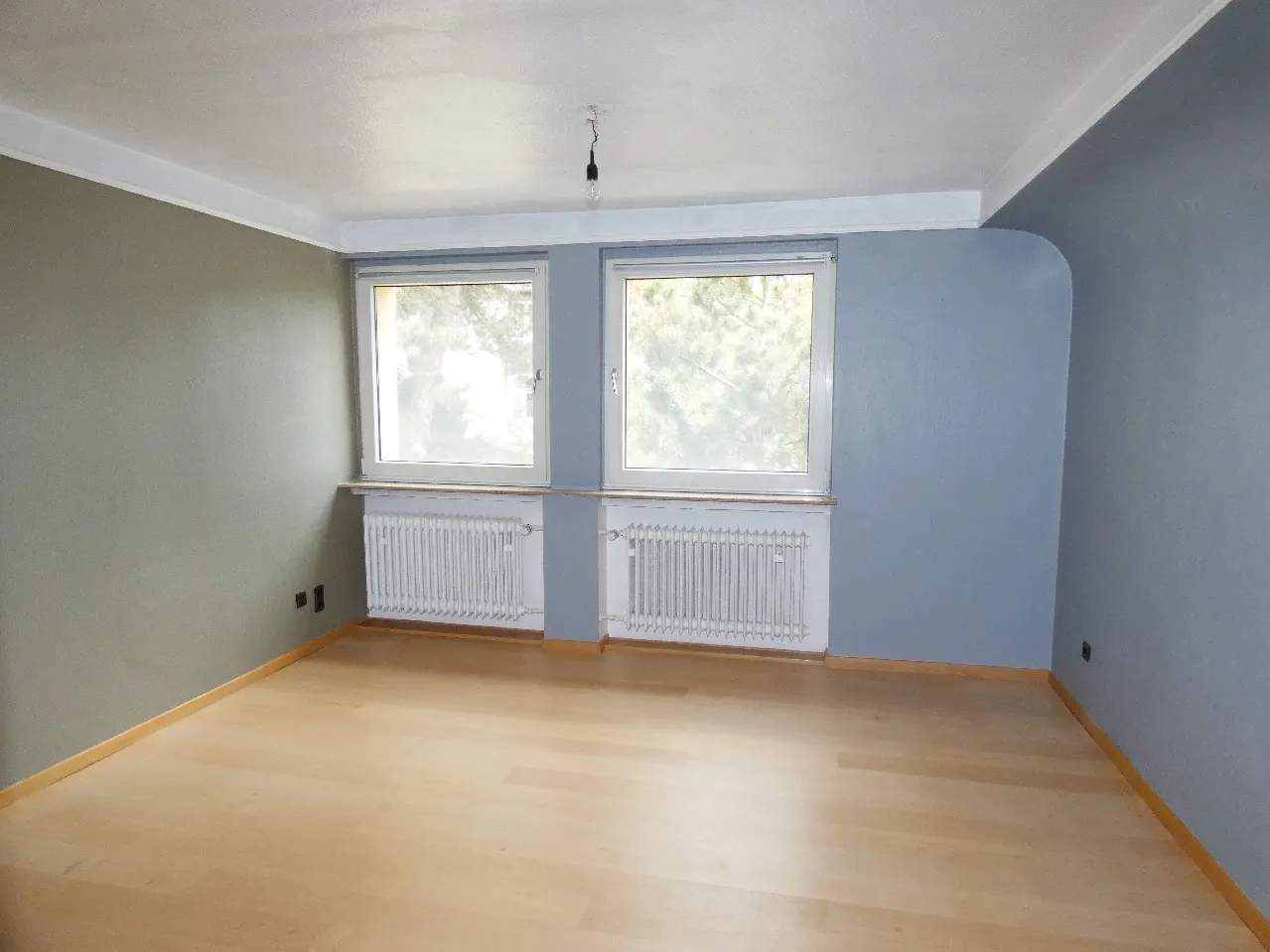 Geräumige 3-Zimmer-Wohnung mit großem Sonnenbalkon im Zweifamilienhaus - Foto 4