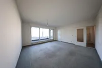 Wohnraum mit Zugang zur Loggia