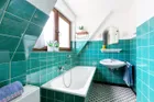 Wannenbad im Dachgeschoss