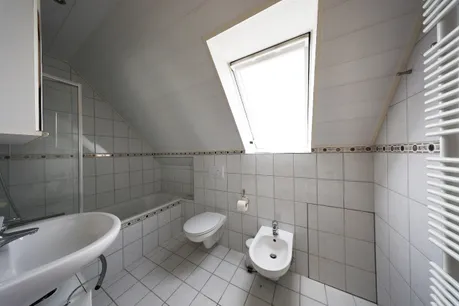 Wannenbad im Dachgeschoss