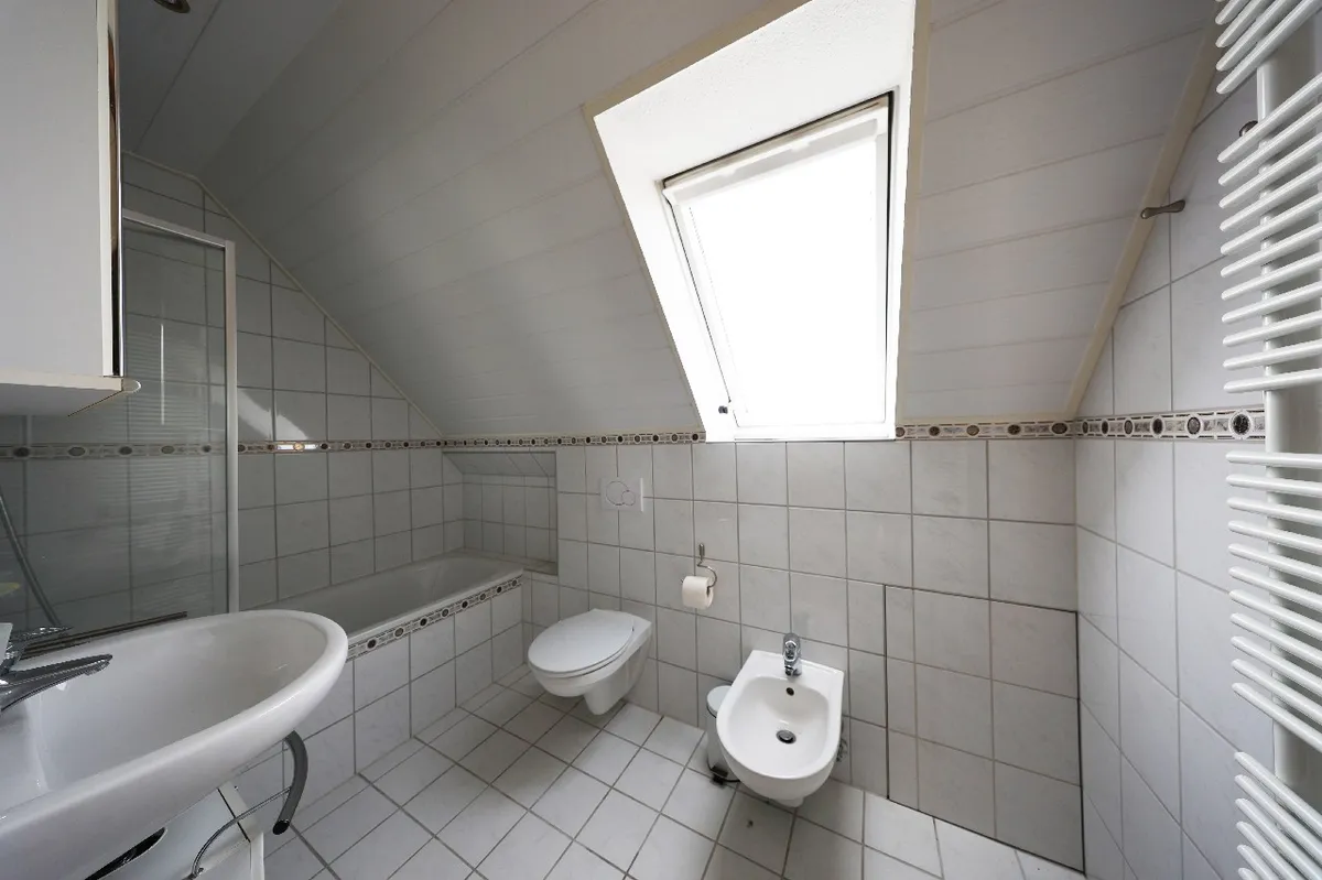 Wannenbad im Dachgeschoss