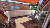 Sonnenbalkon mit Markise