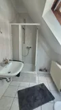 Duschbad im Spitzboden