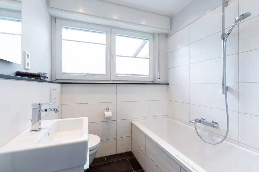 Wannenbad im Erdgeschoss