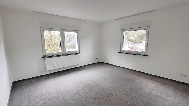 Renovierte 3-Zimmer-Wohnung im Dreifamilienhaus in gefragter Lage von Opladen - Photo 1