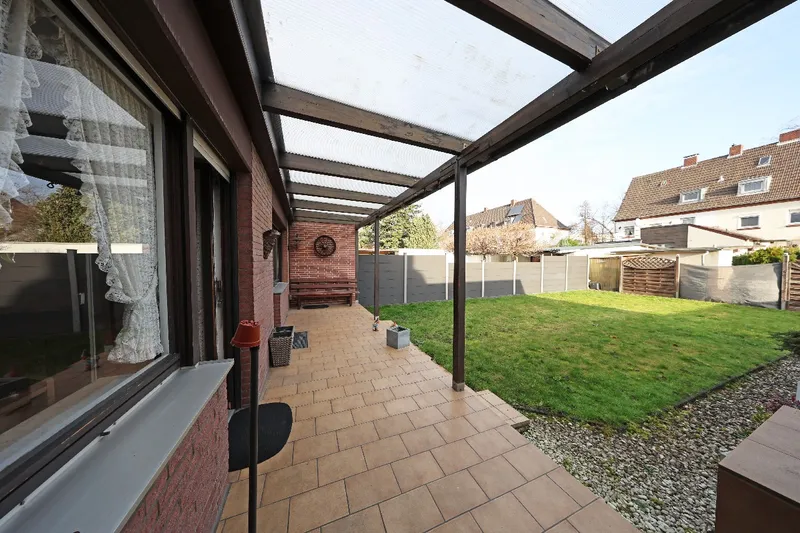 überdachte Terrasse