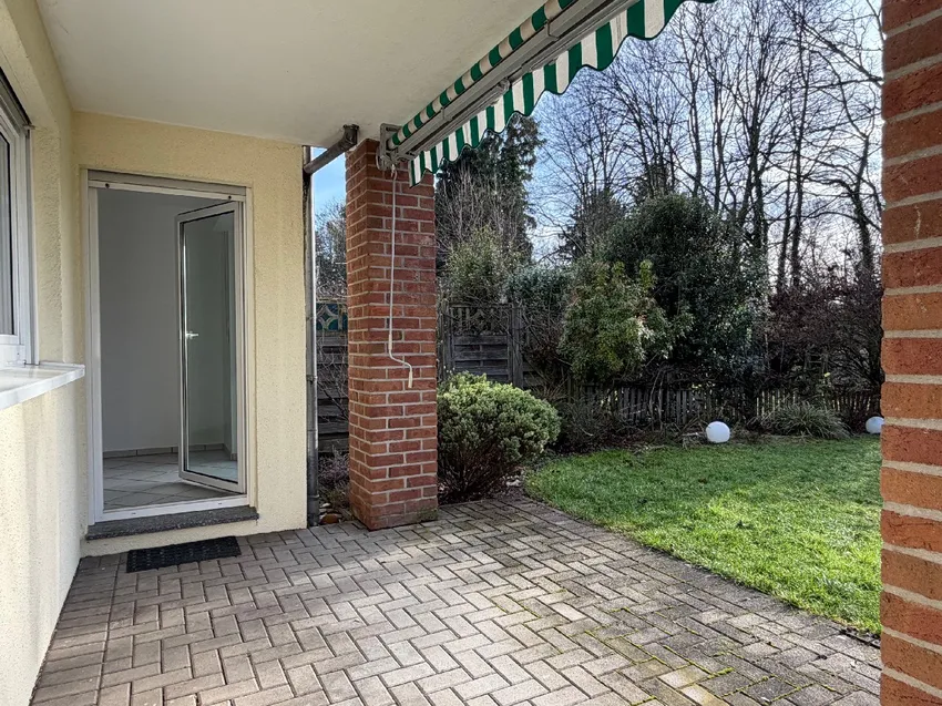 Terrasse mit Markise