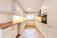 geschmackvolle Einbauküche