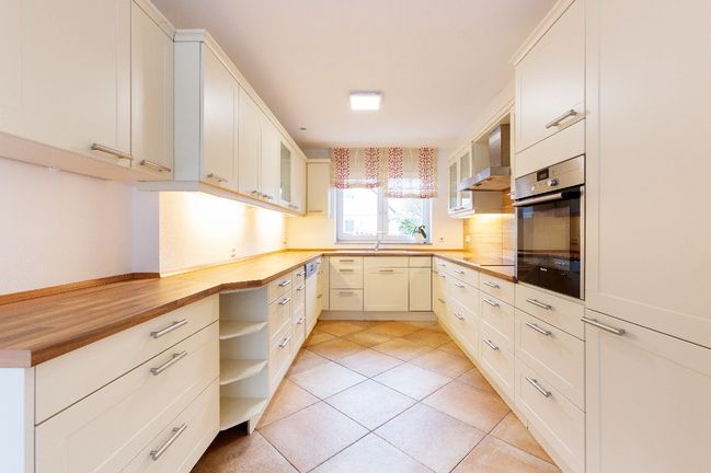 geschmackvolle Einbauküche