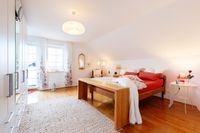 Schlafzimmer mit Balkon