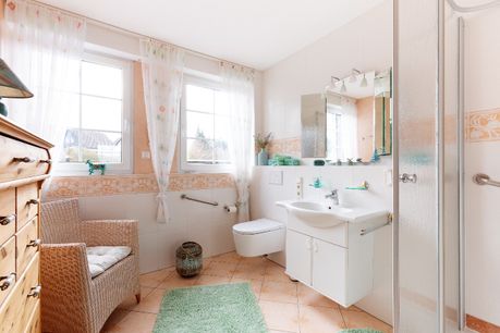 Geschmackvolles Duschbad