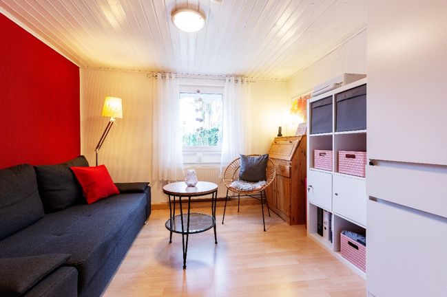 Kinder- oder Arbeitszimmer EG