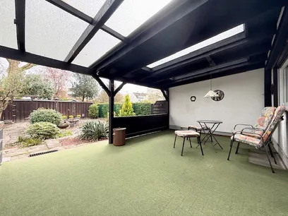 überdachte Terrasse