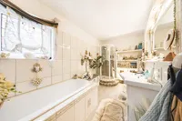 Dusch- und Wannenbad