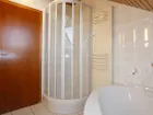 Badezimmer Ansicht 2