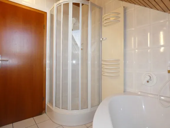 Badezimmer Ansicht 2