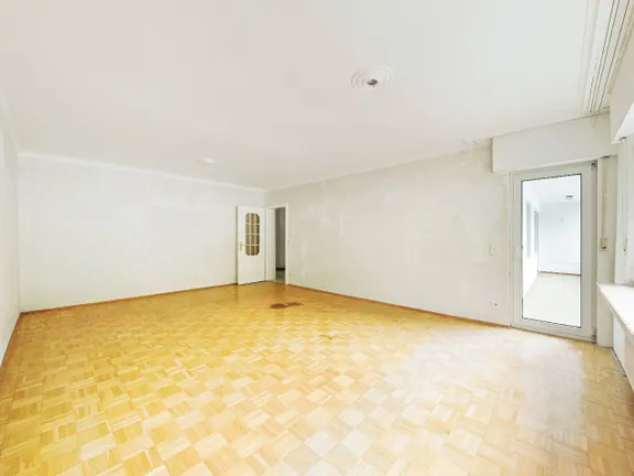 Wohn-/Esszimmer (Ist-Zustand)
