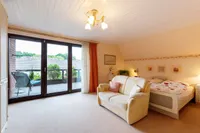 Zimmer 2 mit Balkon