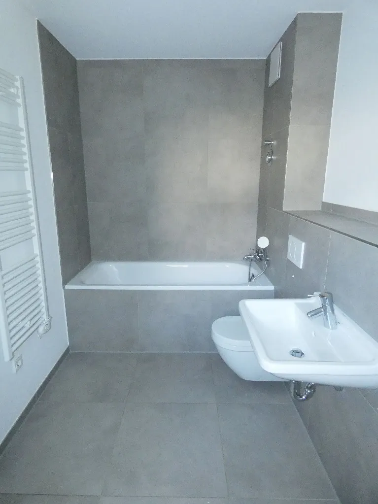 Geräumige 3-Zimmer-Erdgeschoss-Wohnung mit Einbauküche und Garten - Foto 5