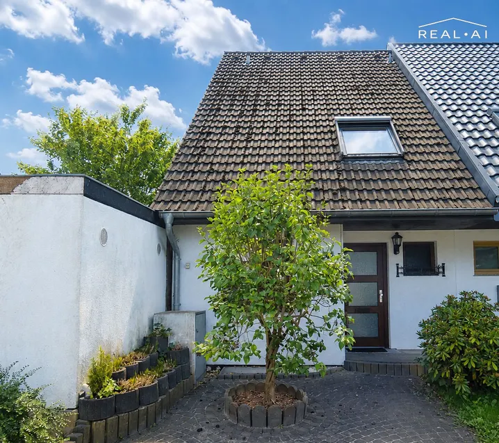 Hausansicht / Hintergrund KI-bearbeitet