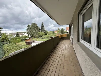 großer Balkon