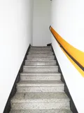 Treppe ins 1. OG