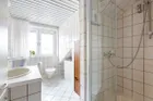 Weiteres Duschbad im DG