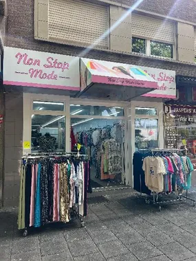 1a Lage. Fußgängerzone. Neben dem DM-Markt. Provisionsfrei.