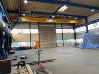 Multifunktionshalle mit teilweiser Bekranung