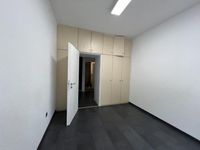 Büro 1