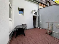 Ein Haus, zwei Möglichkeiten  und Sie entscheiden, wie viele Türen offenstehen.