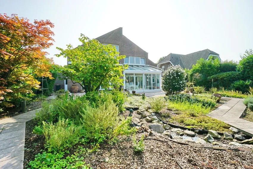 Geldern: Wunderschönes Architektenhaus in herrlicher Lage