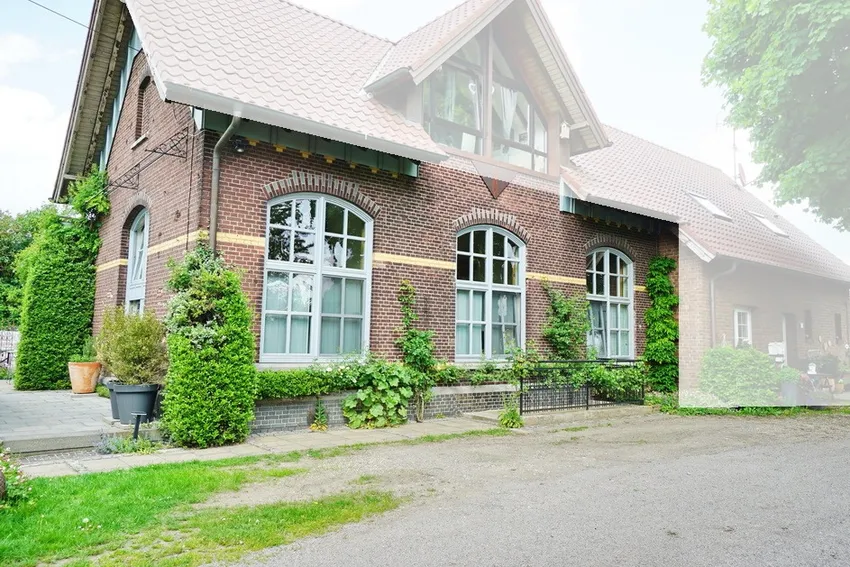 ... in einem ehem. Bahnhof