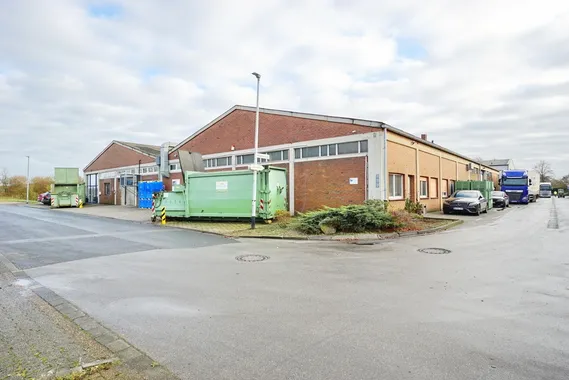 Issum-Sevelen: Gewerbepark Hallen von 200 m² bis 722 m²