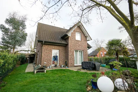 Geldern-Veert: Freistehendes Einfamilienhaus in dörflicher Gemeinschaft