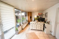 mit Blick in den Garten