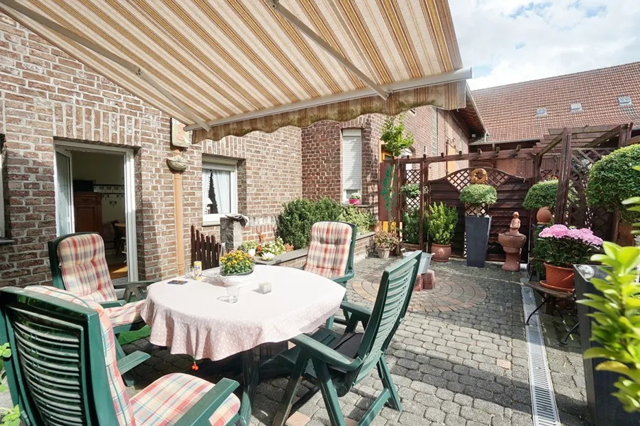 ... mit Zugang zur Terrasse
