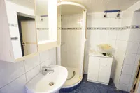 Dusche im Keller
