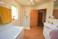 ... und Dusche