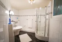 Duschbad KG