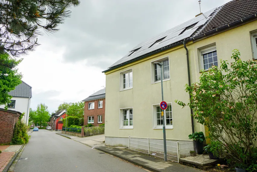 Straelen: Zweifamilienhaus