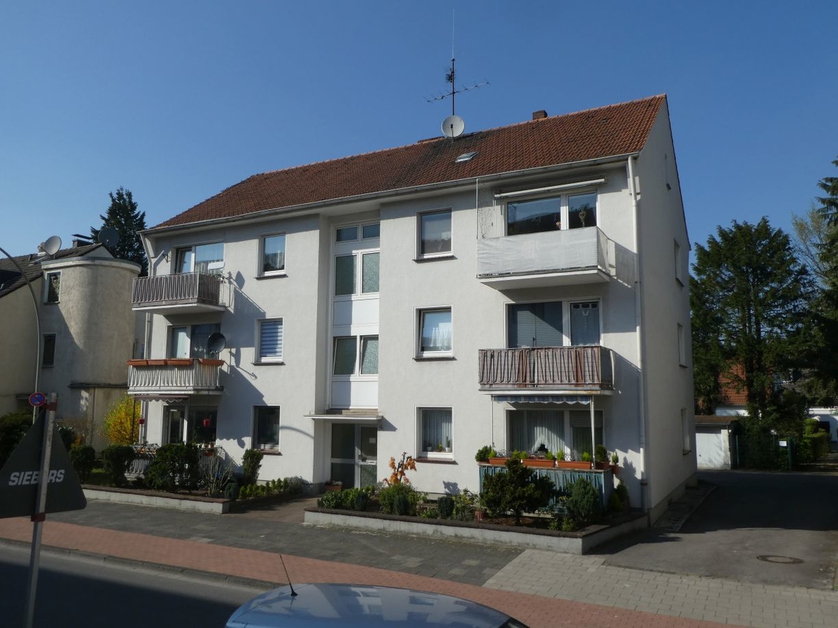 Solides 6-Familienhaus in...