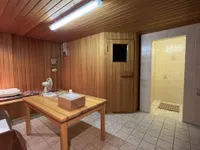 Sauna mit gemauerter Dusche