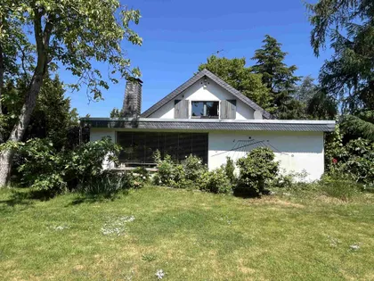 Jetzt neu: Haus zum Kauf in Moers