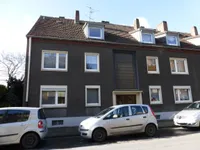 gepflegtes 6-Familienhaus
