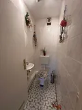 separates Gäste-WC