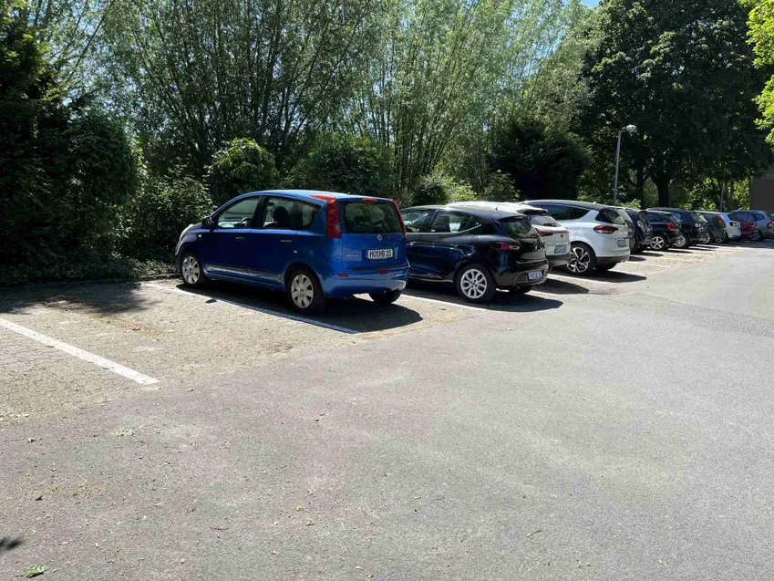 ... gemeinsamen Stellplätzen