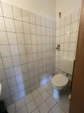 separates WC