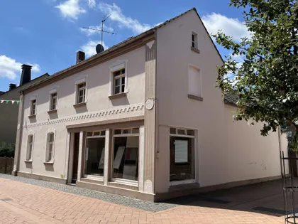 Jetzt neu: Haus zum Kauf in Neukirchen-Vluyn